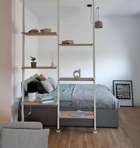 Urban Studio - Central Condominium